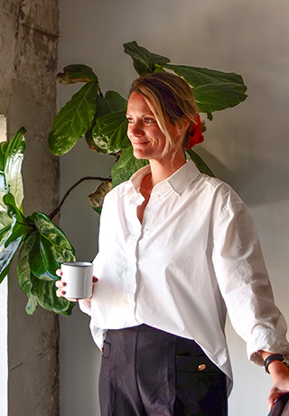 archik-immobilier-paris-team-marine-bachellerie-attitude