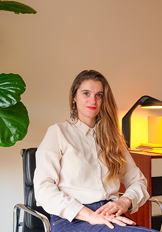 archik-immobilier-team-paris-marion-grimaud-attitude